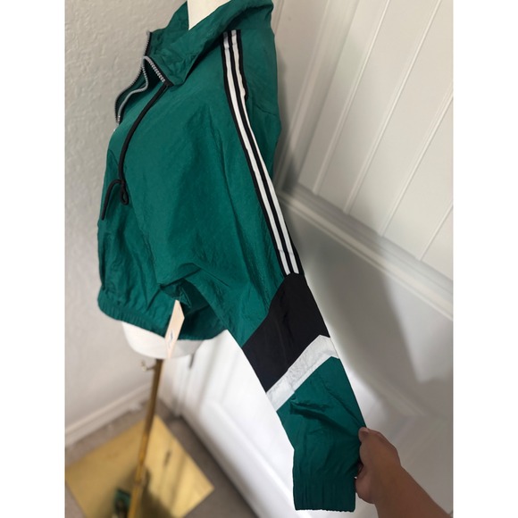 BCBGeneration Pullover Jacket Windbreaker Green White Stripe‎ Size L - Picture 3 of 6